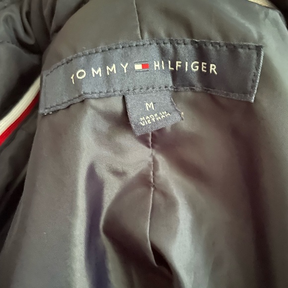 Woman’s Tommy Hilfiger quilted jacket Size Medium navy blue - Picture 12 of 12